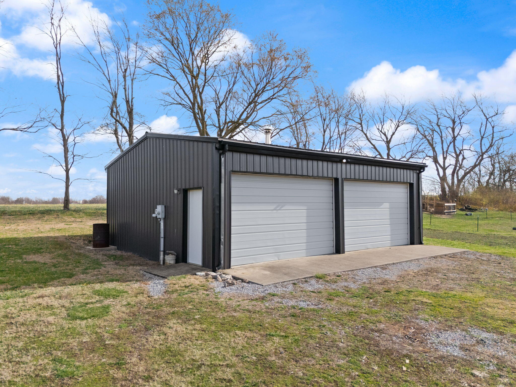 173 Richmond Rd Loop 2 Lancaster, KY 40444 - Photo 28 of 33 Garage