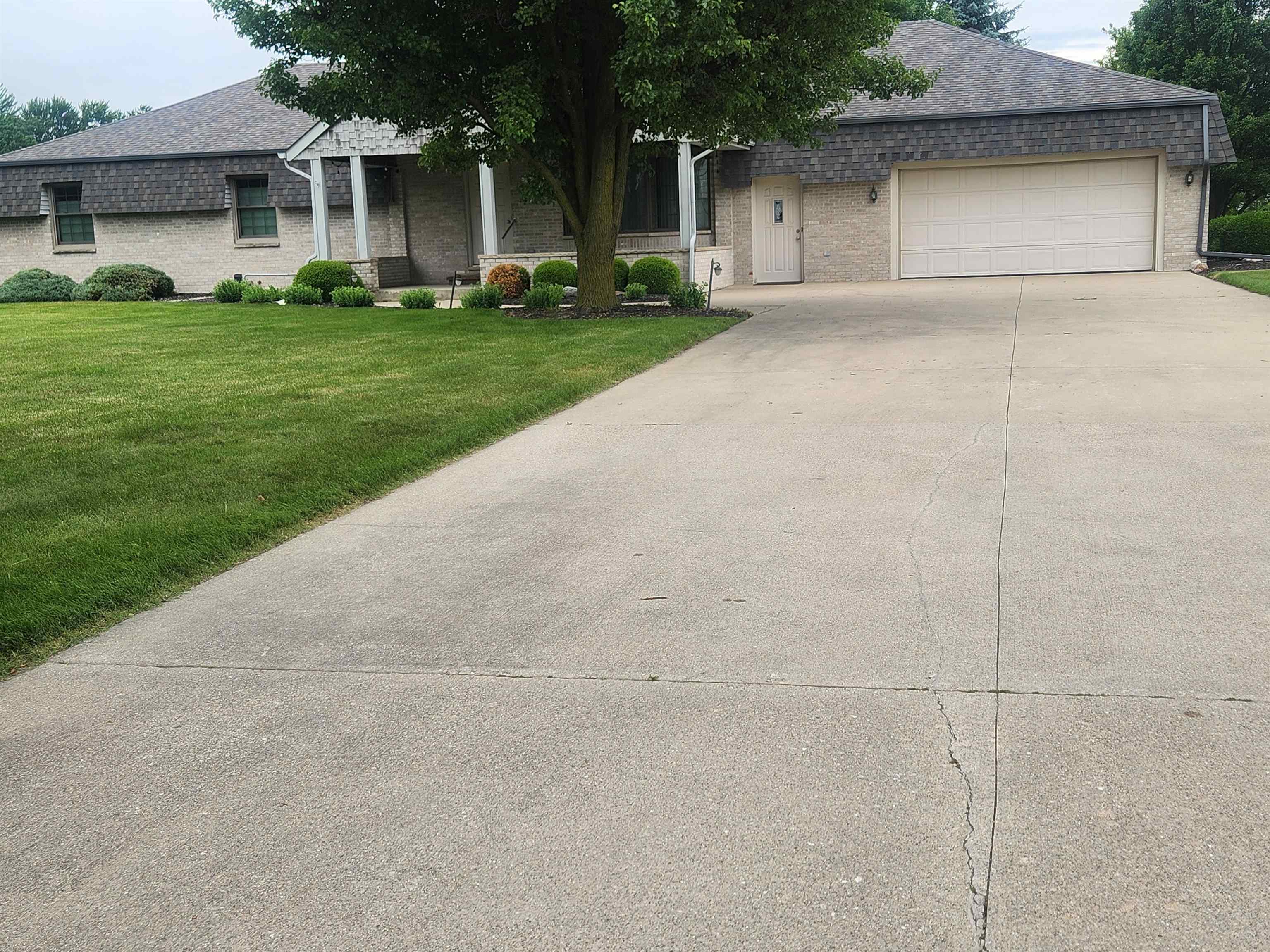 316 West Midland Road Auburn, MI 48611 - Photo 1 of 31 Gallery Image 1