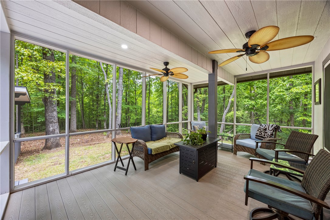 325 Falcons Nest Road Walhalla, SC 29691 - Photo 13 of 50