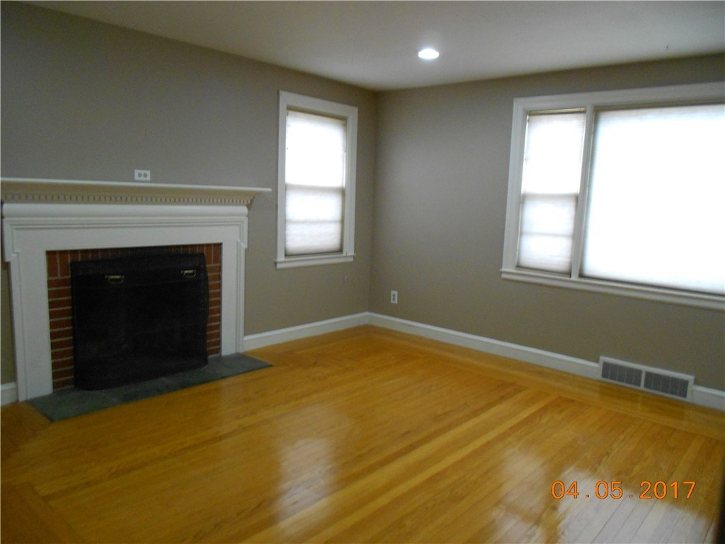 8 Tucker Road Smithfield, RI 02828 - Photo 11 of 16