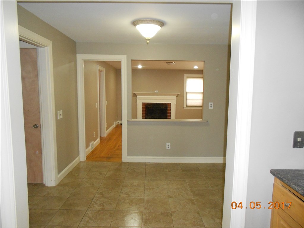 8 Tucker Road Smithfield, RI 02828 - Photo 5 of 16