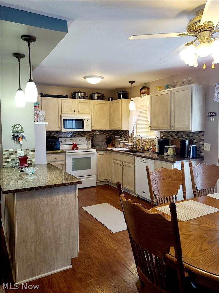 722 Fettro Road Akron, OH 44312 - Photo 3 of 19