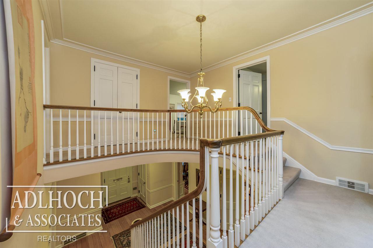 101 Lewiston Road Grosse Pointe, MI 48236 - Photo 17 of 27 50000627-16.JPG
