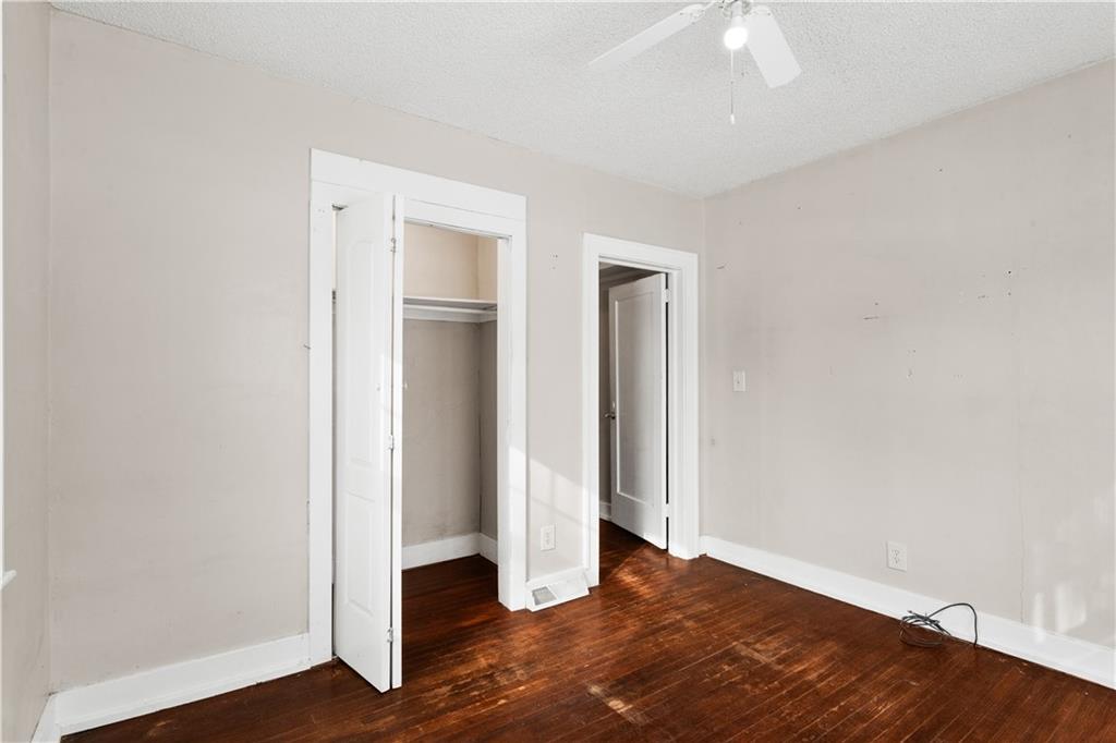 9735 East Winner Road Independence, MO 64052 - Photo 16 of 31