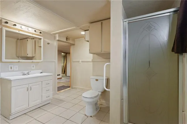 $155,000 | 9735 East Winner Road, Independence, MO 64052