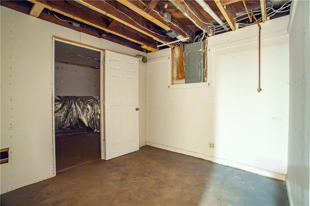 9735 East Winner Road Independence, MO 64052 - Photo 25 of 31