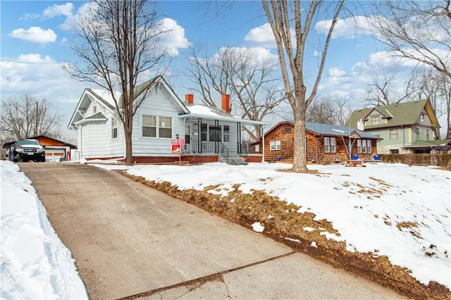 $155,000 | 9735 East Winner Road, Independence, MO 64052