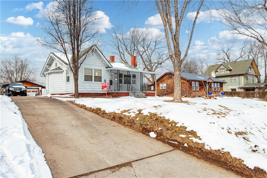 9735 East Winner Road Independence, MO 64052 - Photo 4 of 31