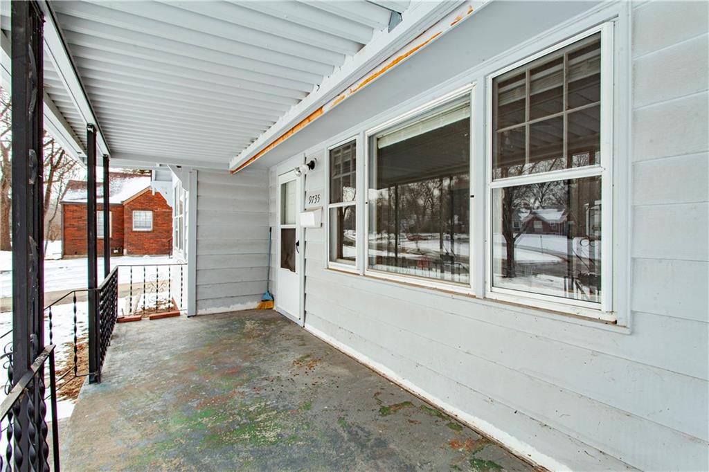 9735 East Winner Road Independence, MO 64052 - Photo 5 of 31