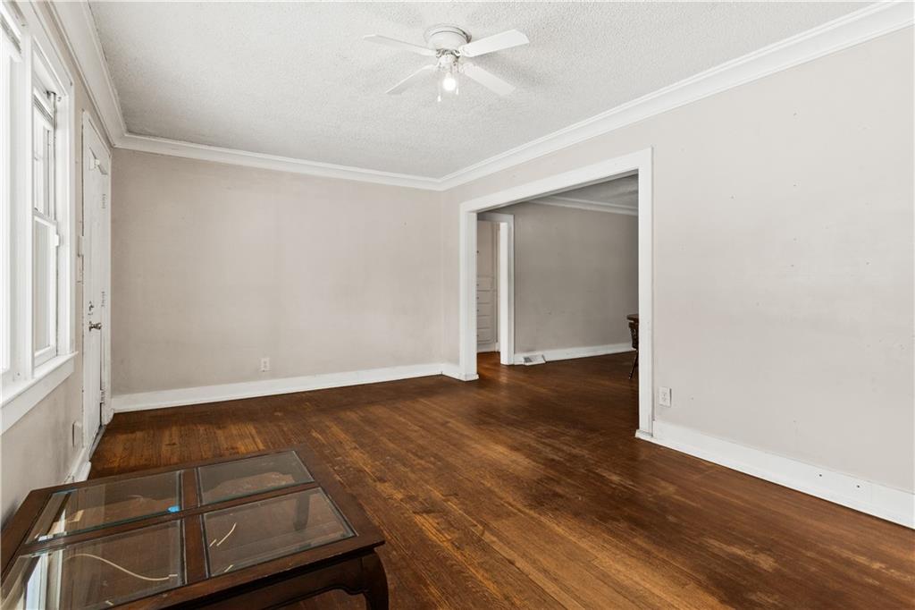 9735 East Winner Road Independence, MO 64052 - Photo 9 of 31