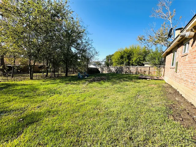 $159,900 | 12791 Lake Conroe Hills Drive, Willis, TX 77318