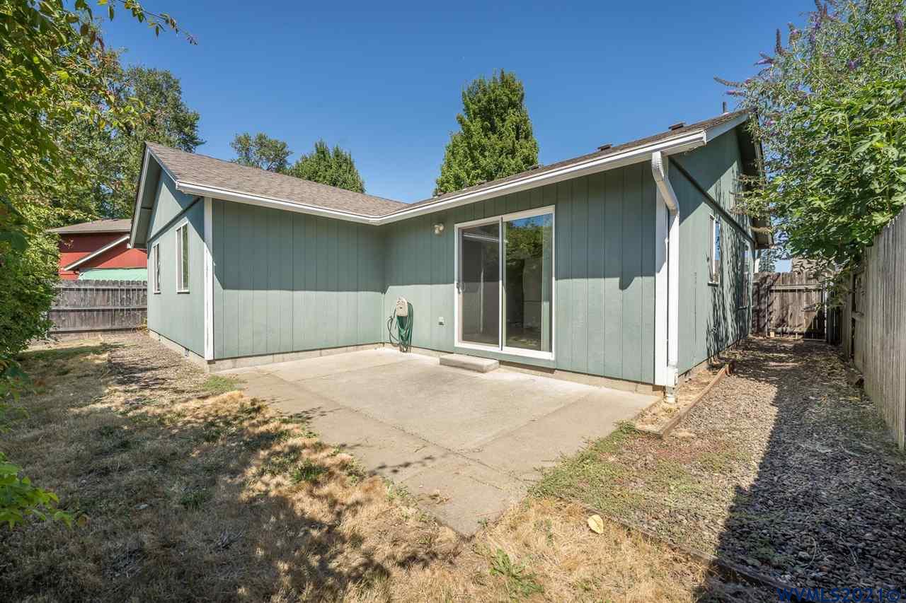 776 Northwest Teak Loop Albany, OR 97321 - Photo 16 of 22 Gallery Image 16