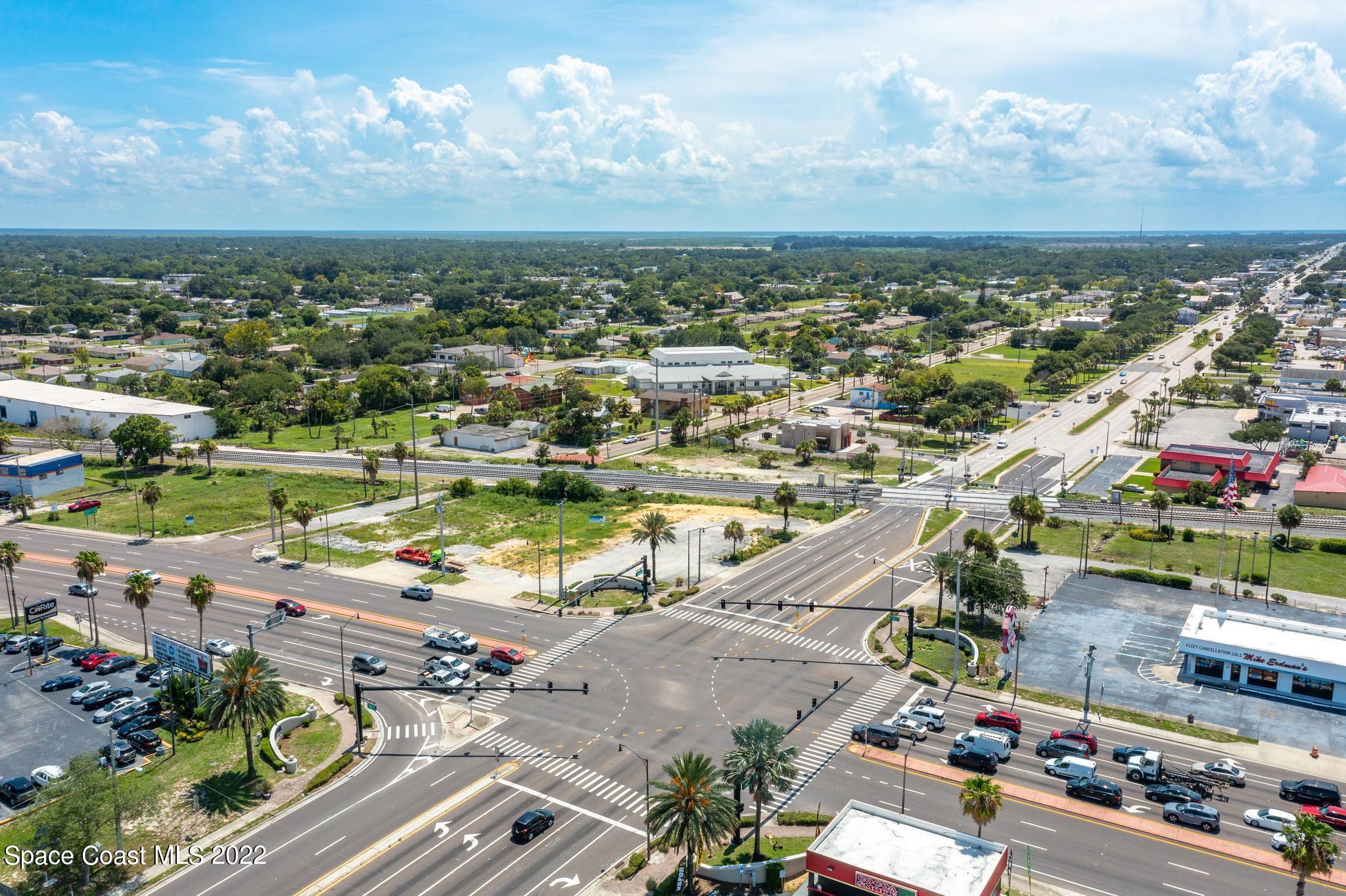 420 Stone Street Cocoa, FL 32922 - Photo 6 of 13 a view of a city