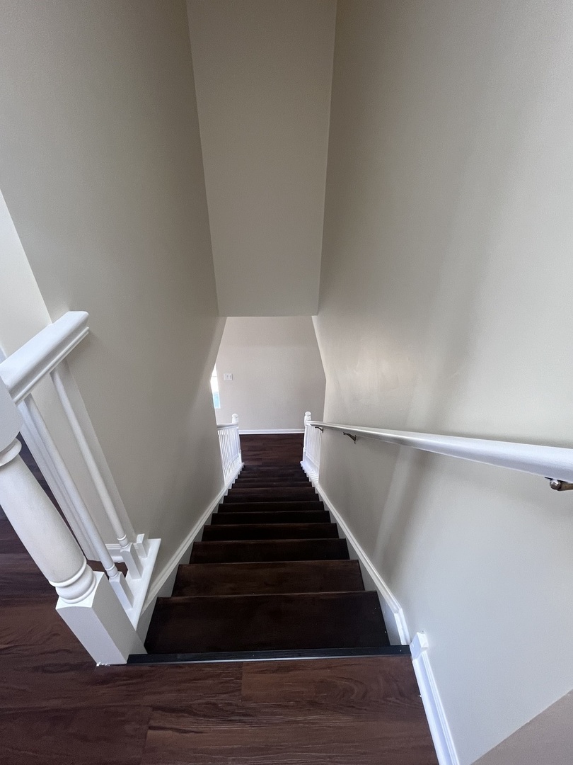 547 Goodwin Drive Bolingbrook, IL 60440 - Photo 24 of 36 a view of entryway