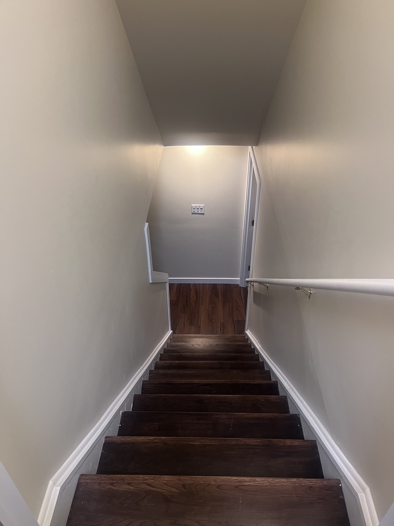 547 Goodwin Drive Bolingbrook, IL 60440 - Photo 25 of 36 a view of entryway