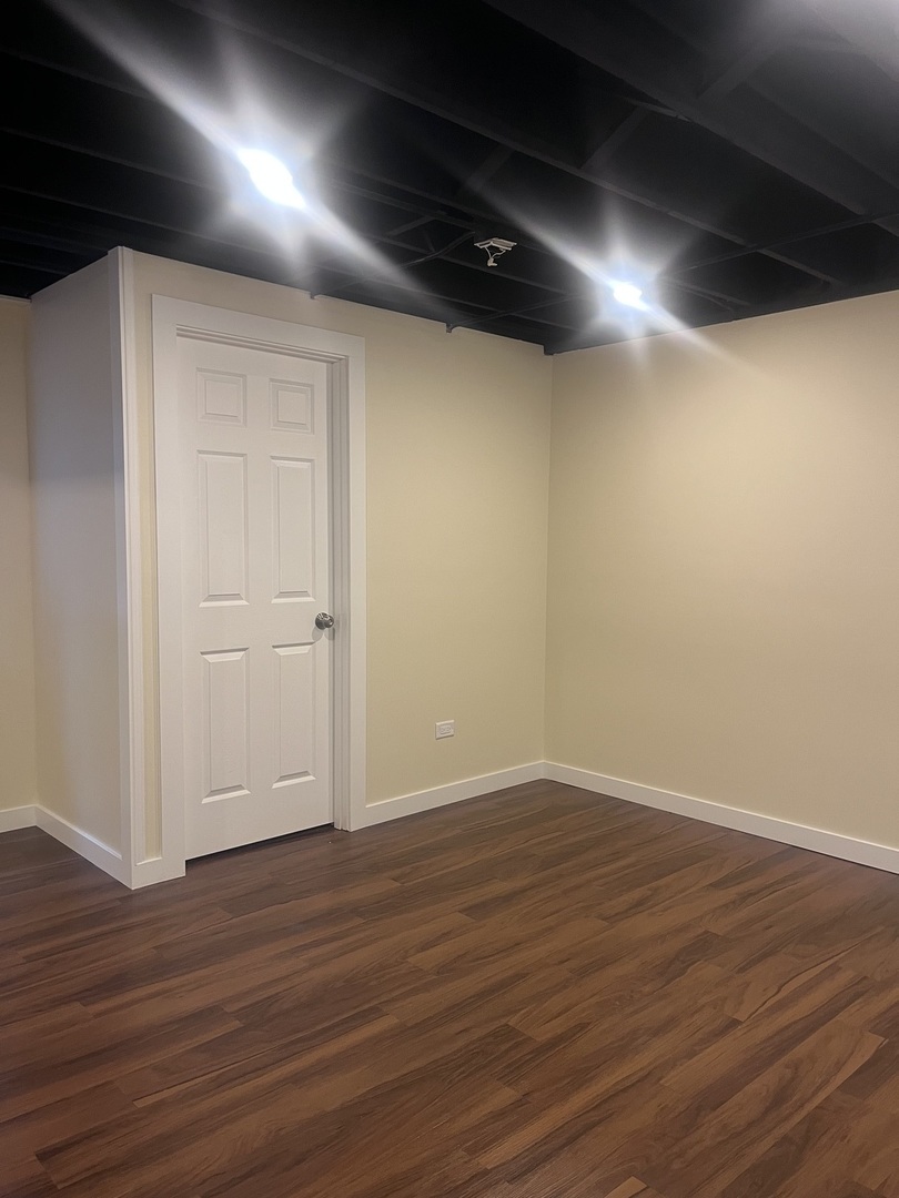 547 Goodwin Drive Bolingbrook, IL 60440 - Photo 26 of 36 a view of an empty room