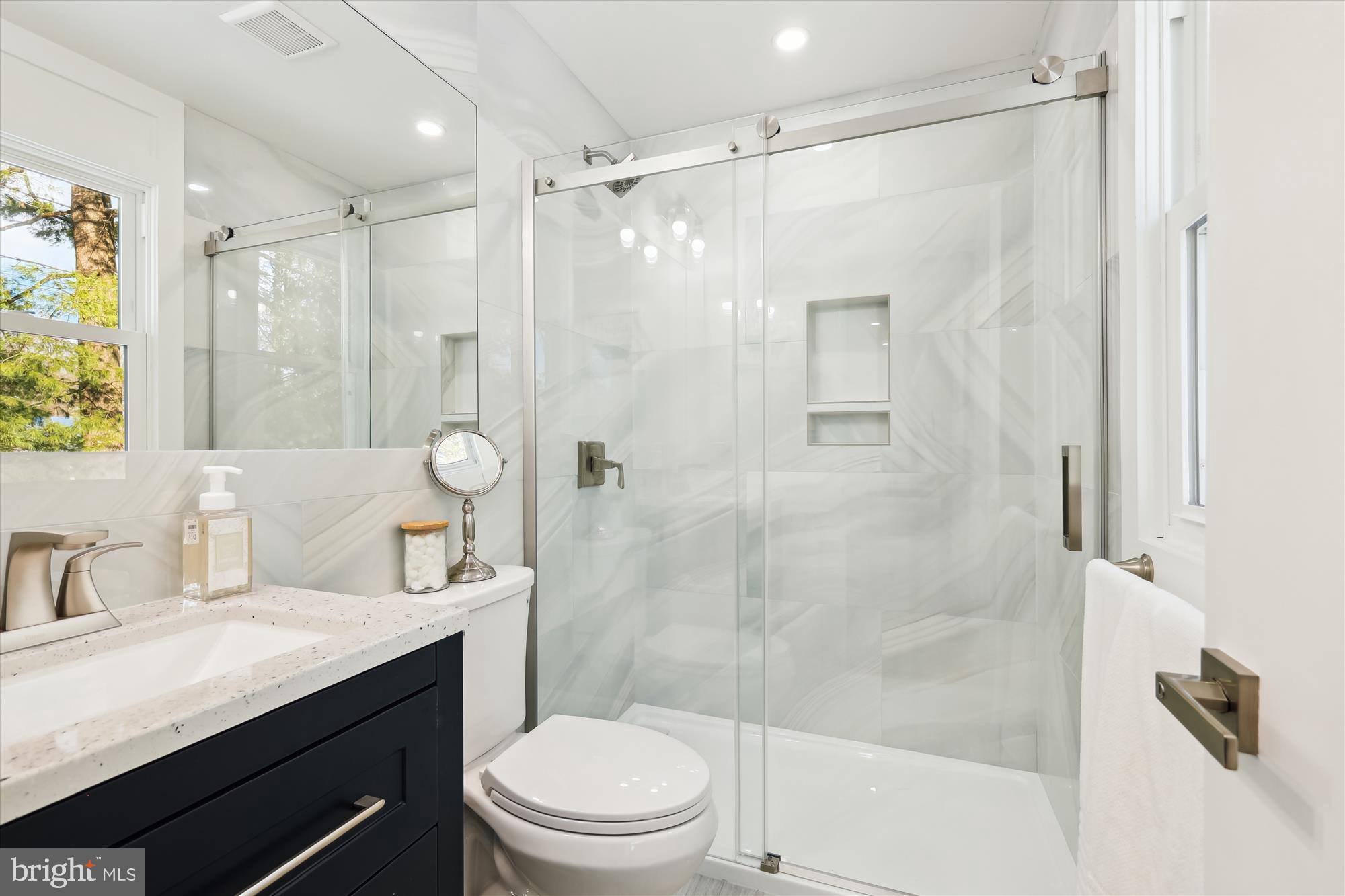 10905 Oakwood Street Silver Spring, MD 20901 - Photo 16 of 20
