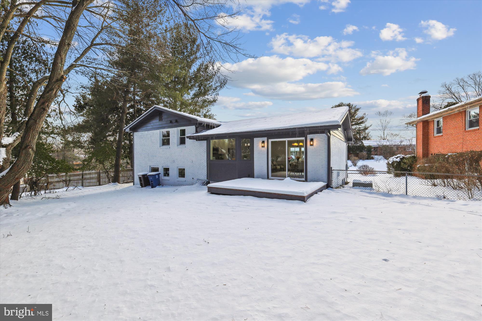 10905 Oakwood Street Silver Spring, MD 20901 - Photo 2 of 20