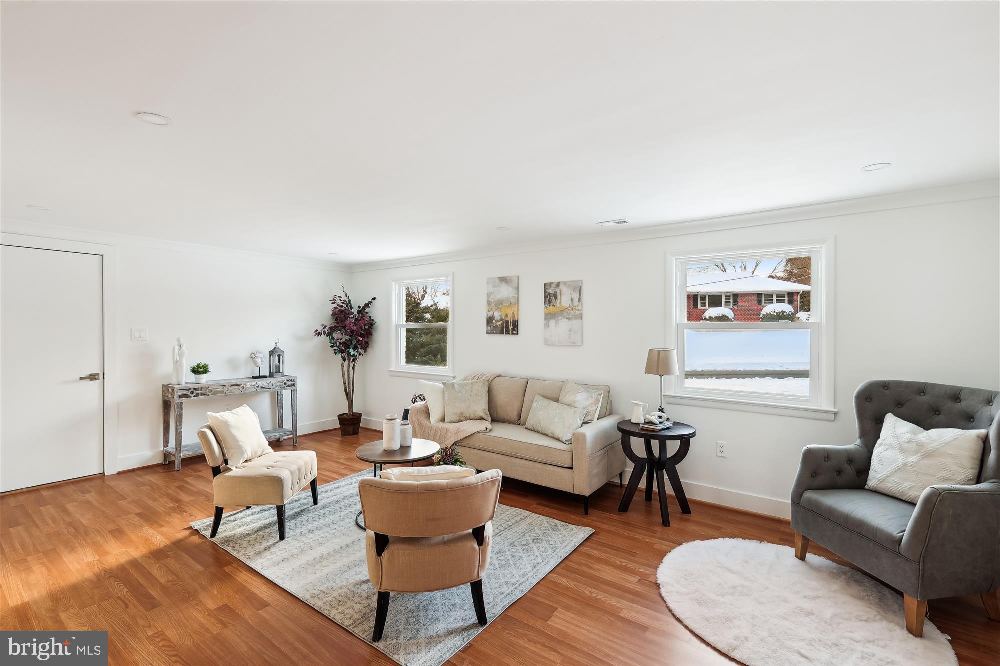 10905 Oakwood Street Silver Spring, MD 20901 - Photo 7 of 20