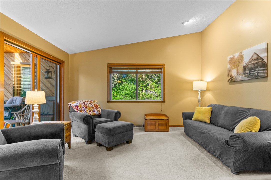 35 Club House Road Coventry, RI 02816 - Photo 7 of 36 Gallery Image 7