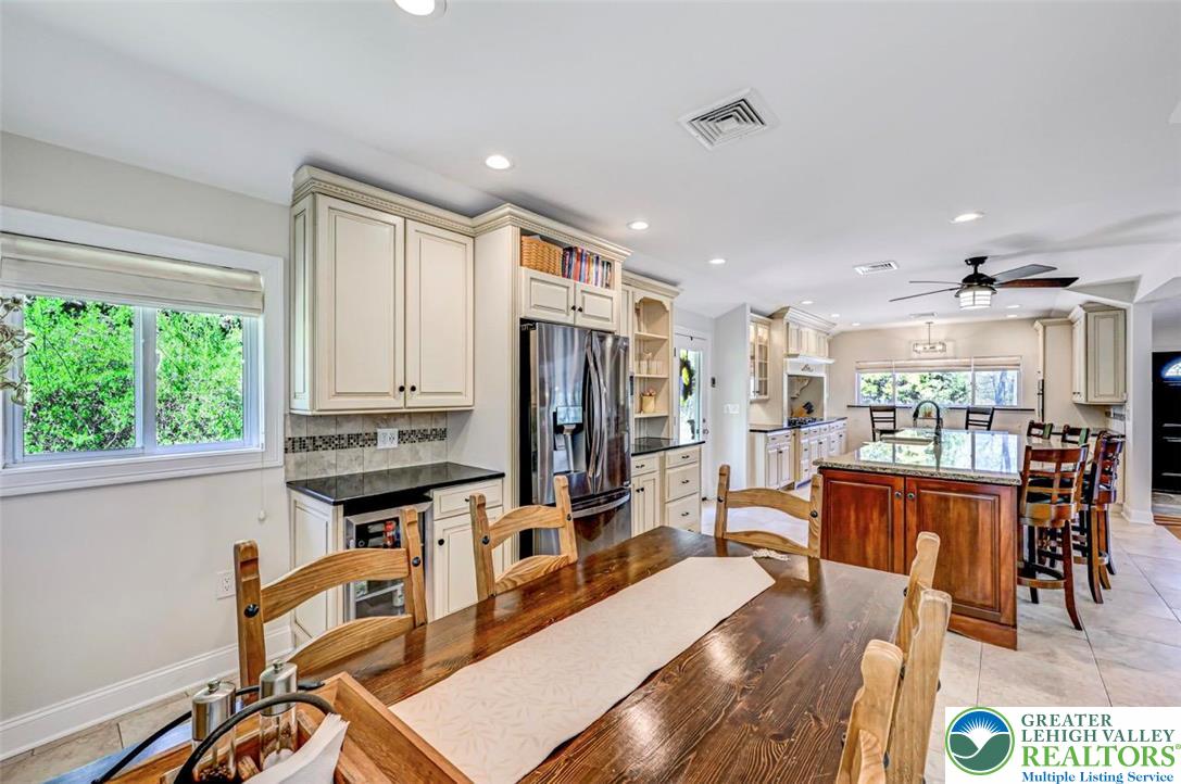 1284 Burger Hollow Road Effort, PA 18330 - Photo 29 of 100 Expansive Tiled Eat-In Kitchen