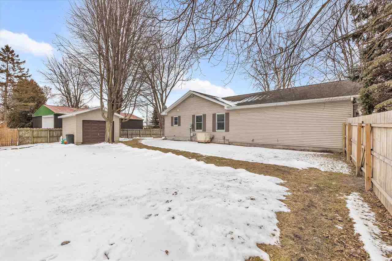 983 Pine Road Bay City, MI 48706 - Photo 38 of 56 Gallery Image 38
