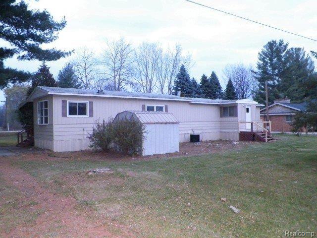 5677 Hanes Road Vassar, MI 48768 - Photo 23 of 23 262-168479 - Rear.JPG