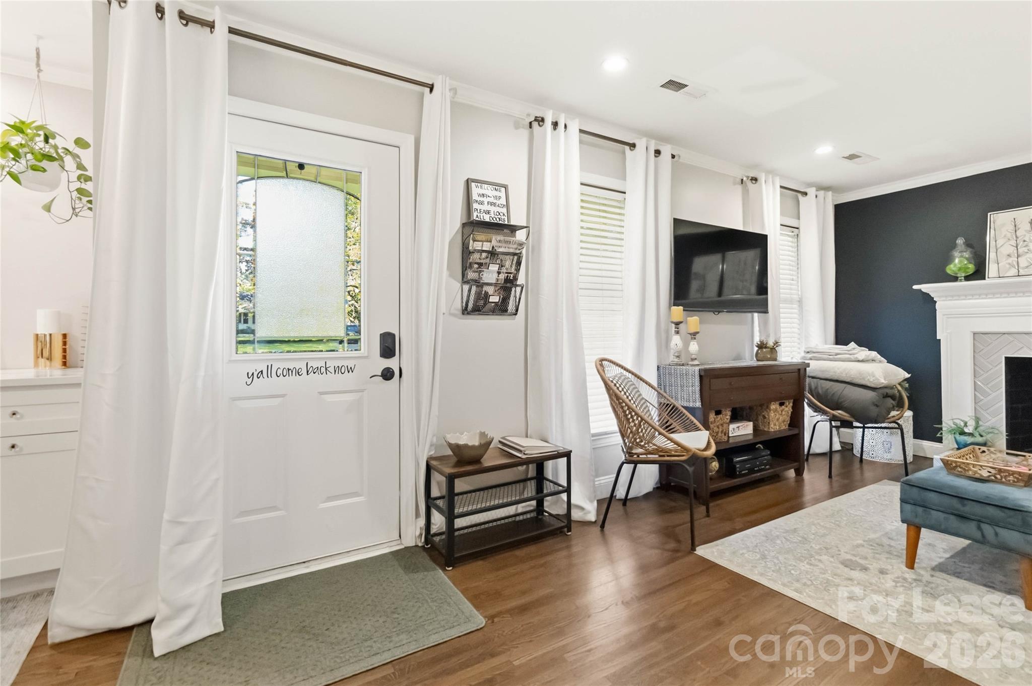 4231 Firethorne Road Charlotte, NC 28205 - Photo 4 of 30