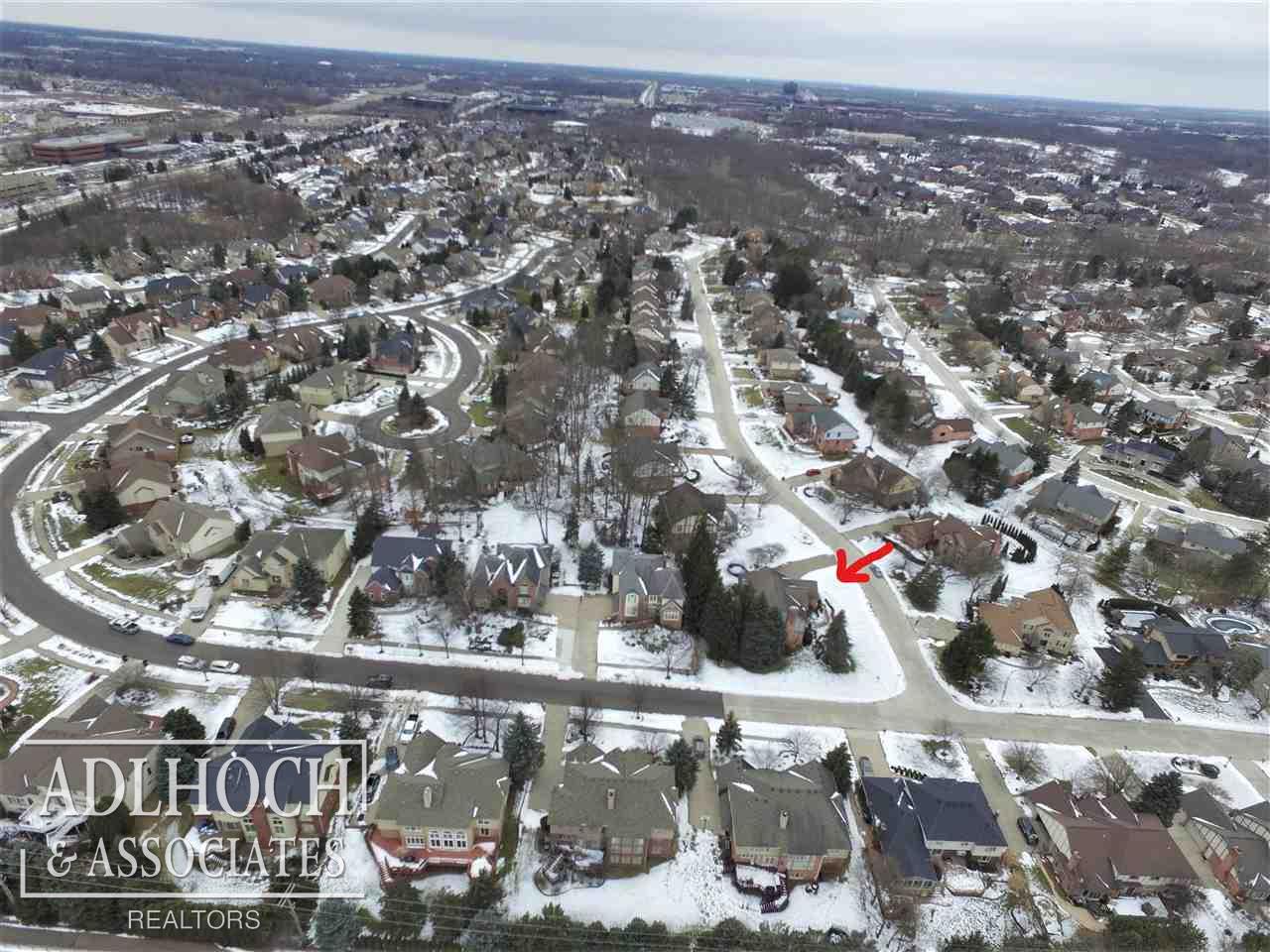 3035 Kenwood Drive Rochester, MI 48309 - Photo 30 of 30 50009100-29.JPG