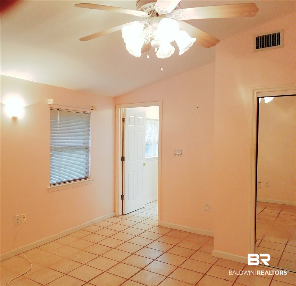 1404 Ridgewood Drive Lillian, AL 36549 - Photo 14 of 34