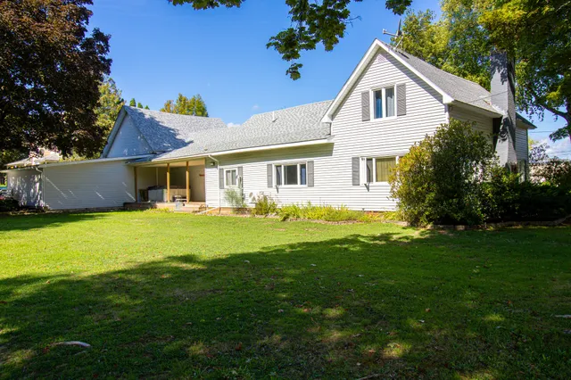 $345,000 | 49 North Street, Newport, ME 04953