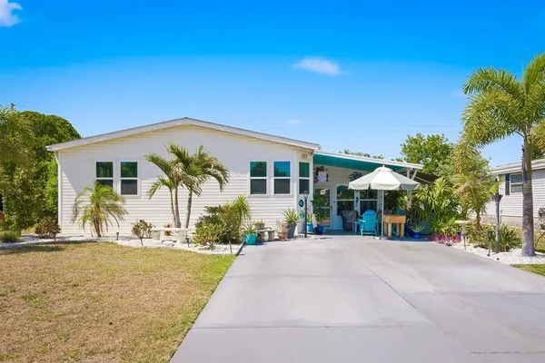 $325,000 | 137 Lake Tarpon Drive, Unit 18, Palm Harbor, FL 34684