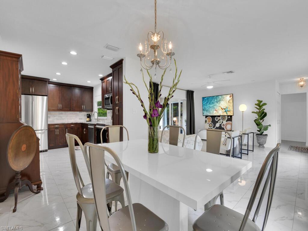 433 Castle Road Naples, FL 34119 - Photo 12 of 32 Gallery Image 12