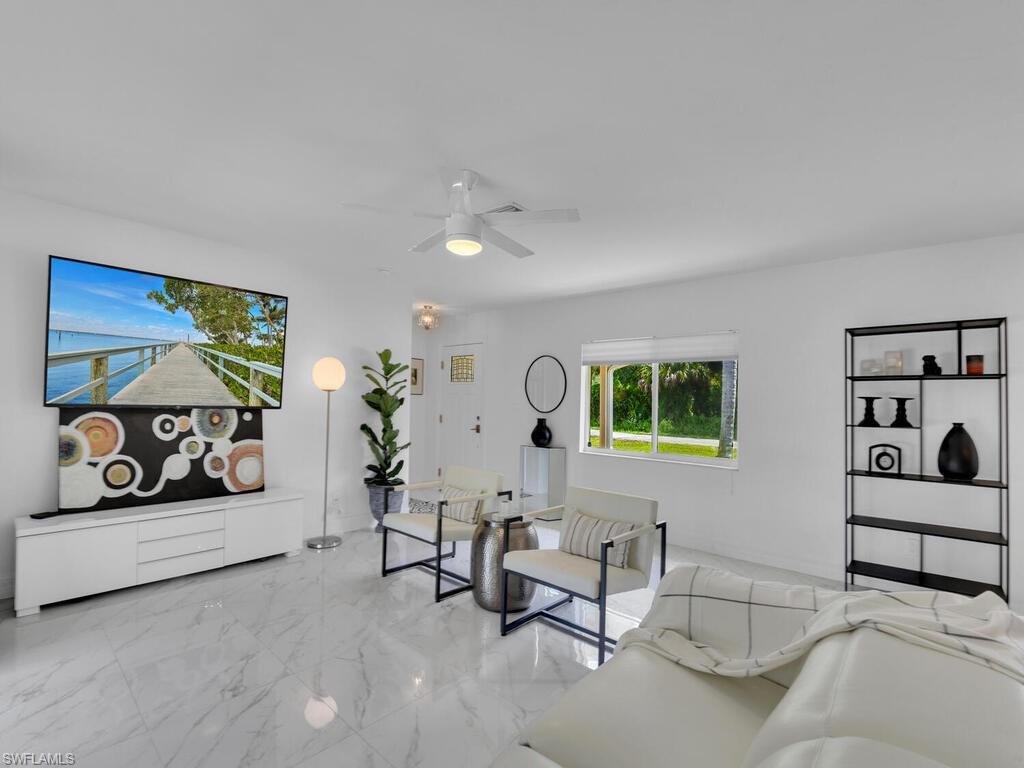 433 Castle Road Naples, FL 34119 - Photo 14 of 32 Gallery Image 14