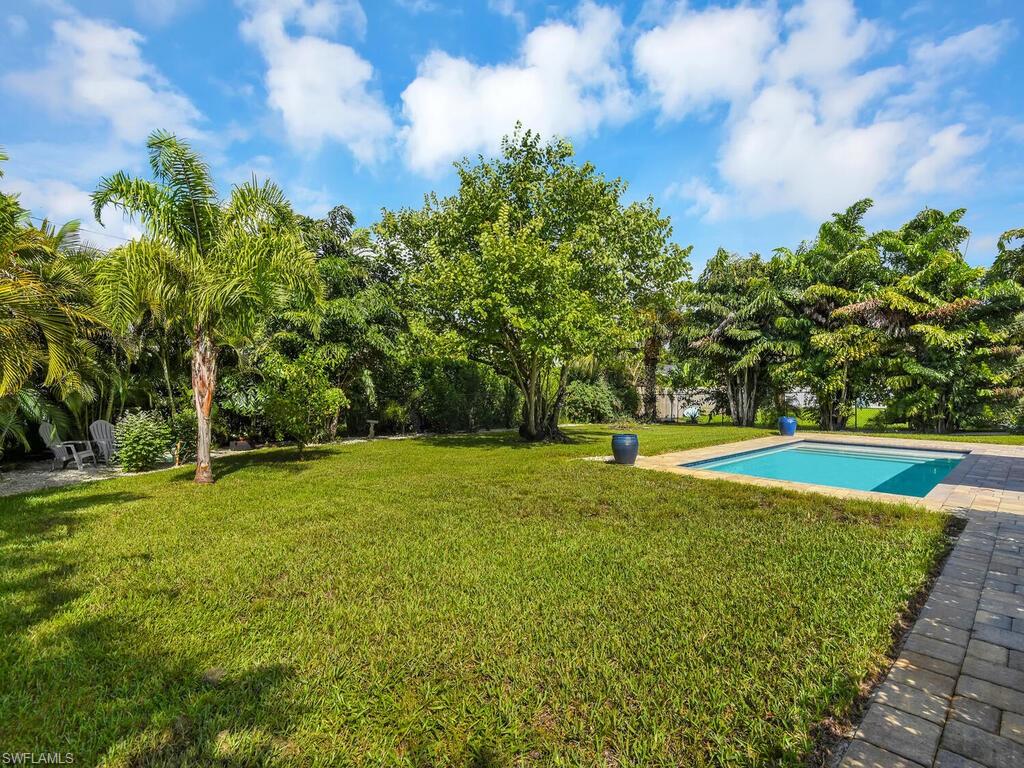 433 Castle Road Naples, FL 34119 - Photo 27 of 32 Gallery Image 27