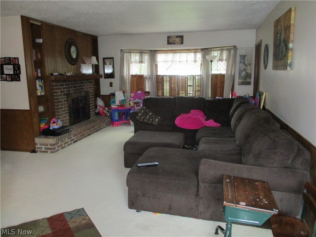 167 Burns Road Elyria, OH 44035 - Photo 3 of 15 Gallery Image 3