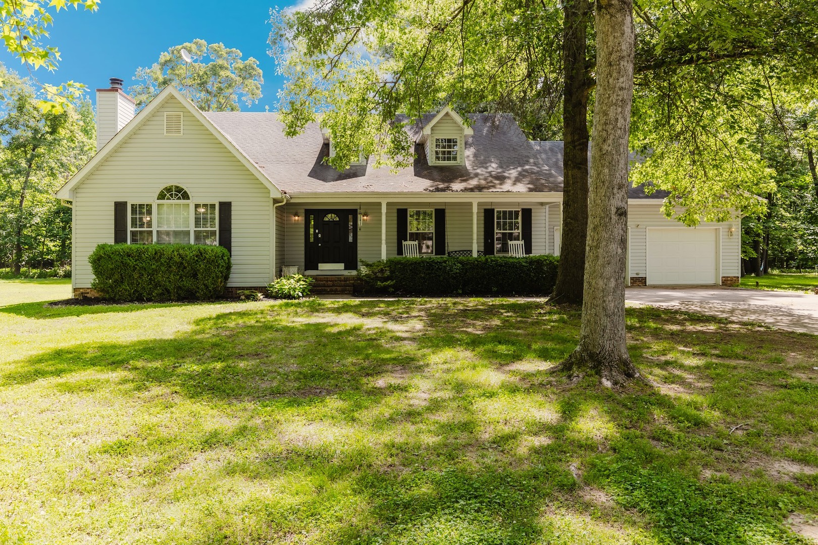 1816 Calico Road Marion, IL 62959 - Photo 1 of 49
