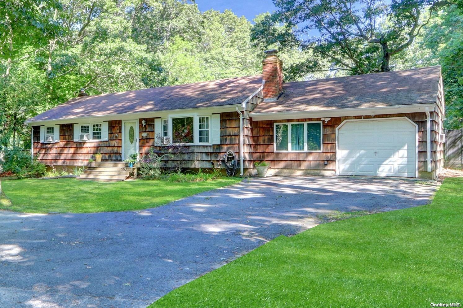 15 Pond Lane Ridge, NY 11961 - Photo 1 of 1
