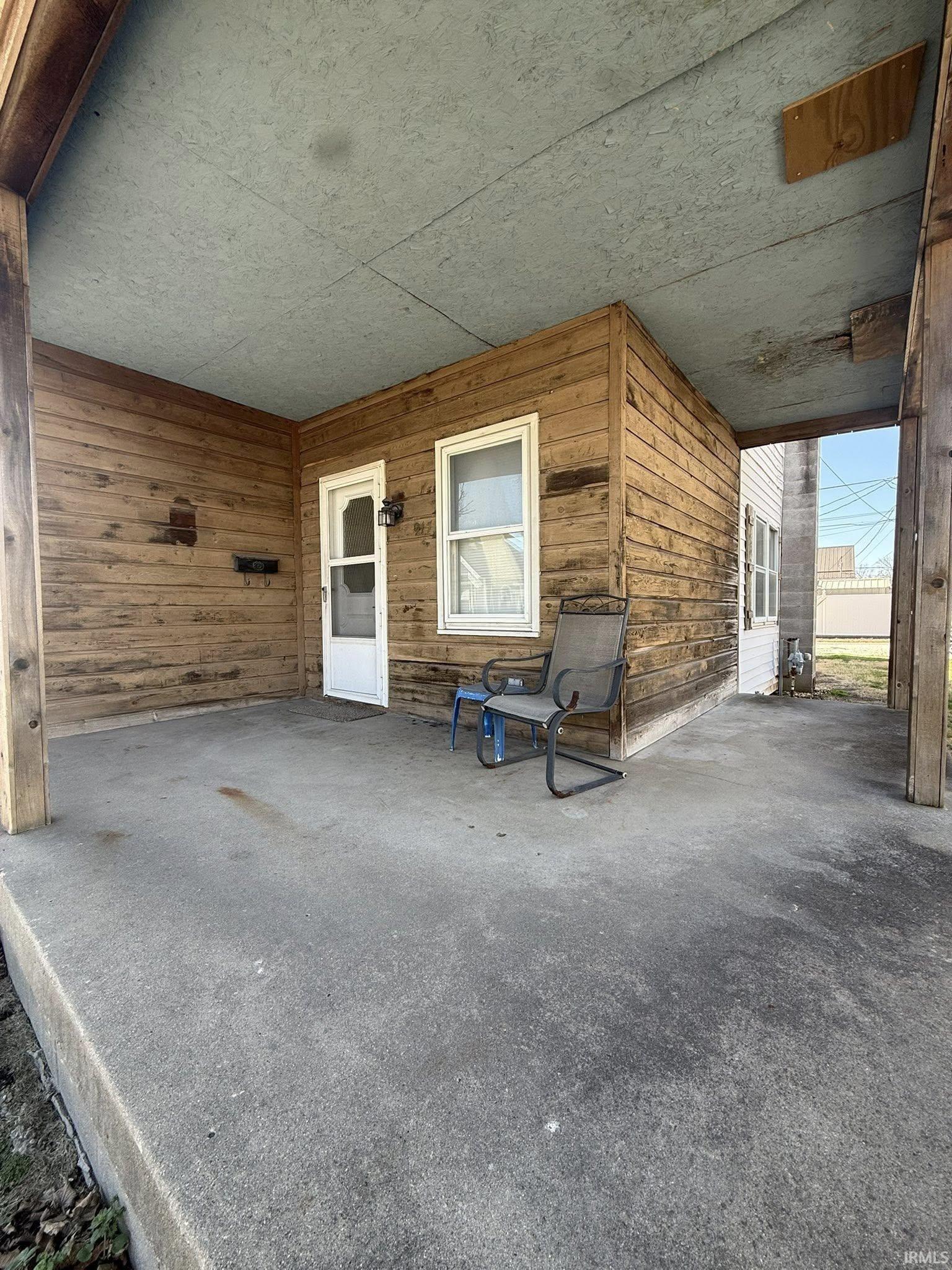 917 Hart Street Vincennes, IN 47591 - Photo 2 of 19