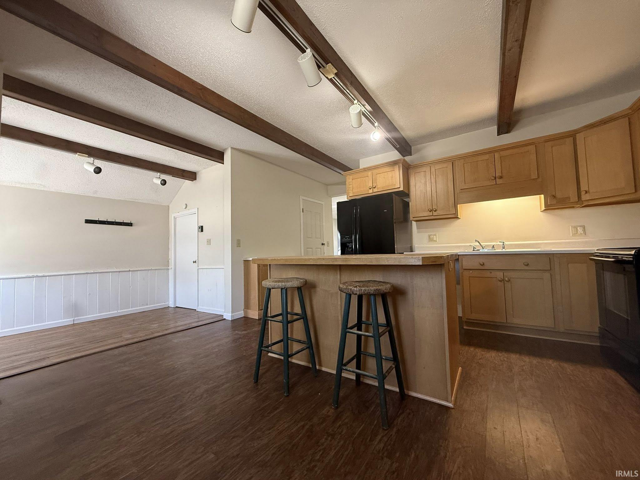 917 Hart Street Vincennes, IN 47591 - Photo 5 of 19