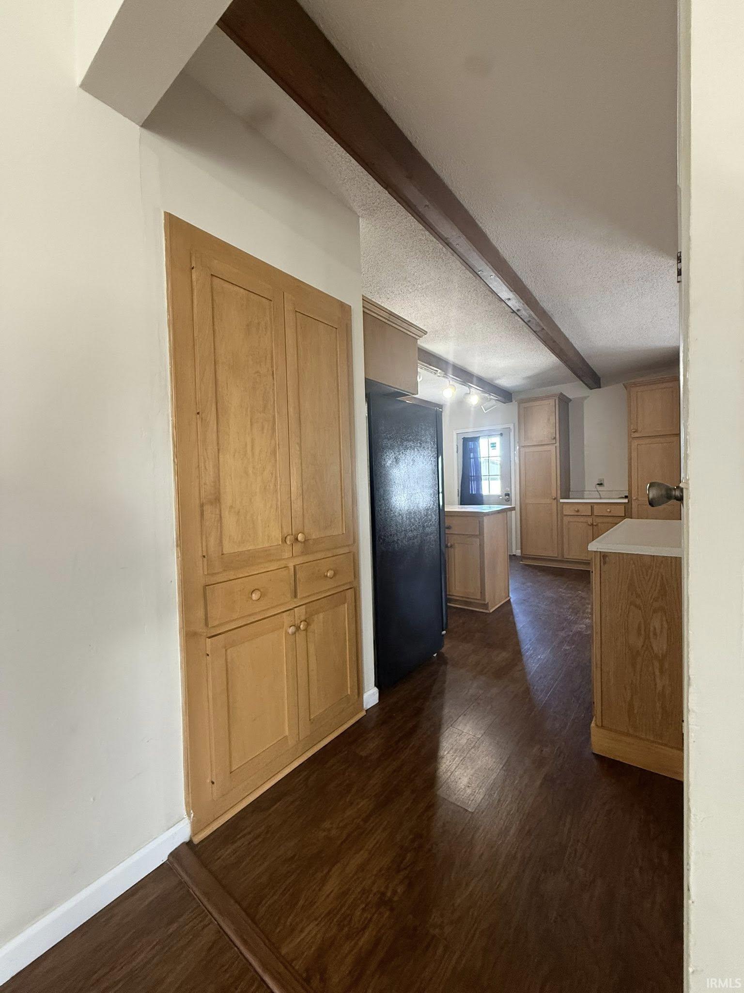 917 Hart Street Vincennes, IN 47591 - Photo 8 of 19