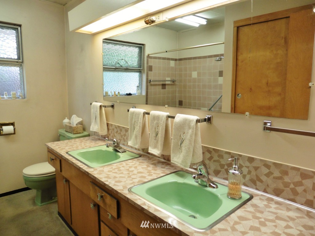 9727 Northeast 198th Street Bothell, WA 98011 - Photo 9 of 15