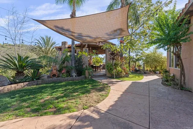 $1,650,000 | 15141 Post Oak Lane, El Cajon, CA 92021