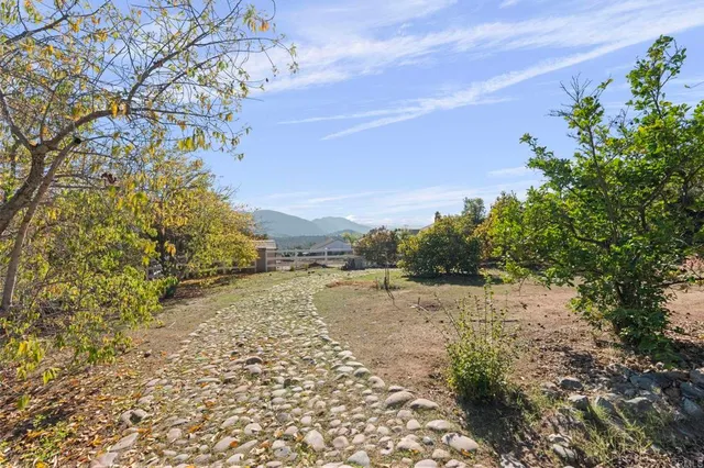 $1,650,000 | 15141 Post Oak Lane, El Cajon, CA 92021