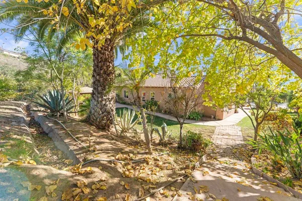 $1,599,999 | 15141 Post Oak Lane, El Cajon, CA 92021