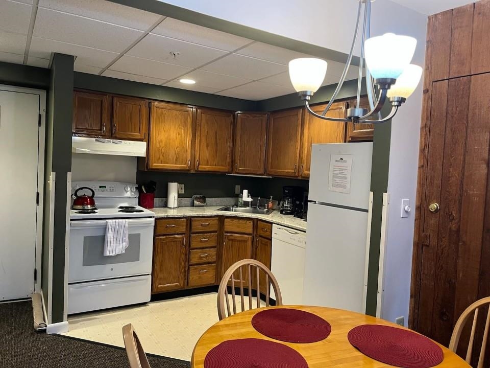 135 East Mountain Road, Unit 1F9 Killington, VT 05751 - Photo 8 of 12