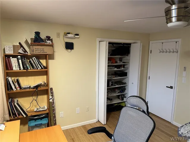 $875,900 | 2185 Violet Circle, Wheatfield, NY 14304