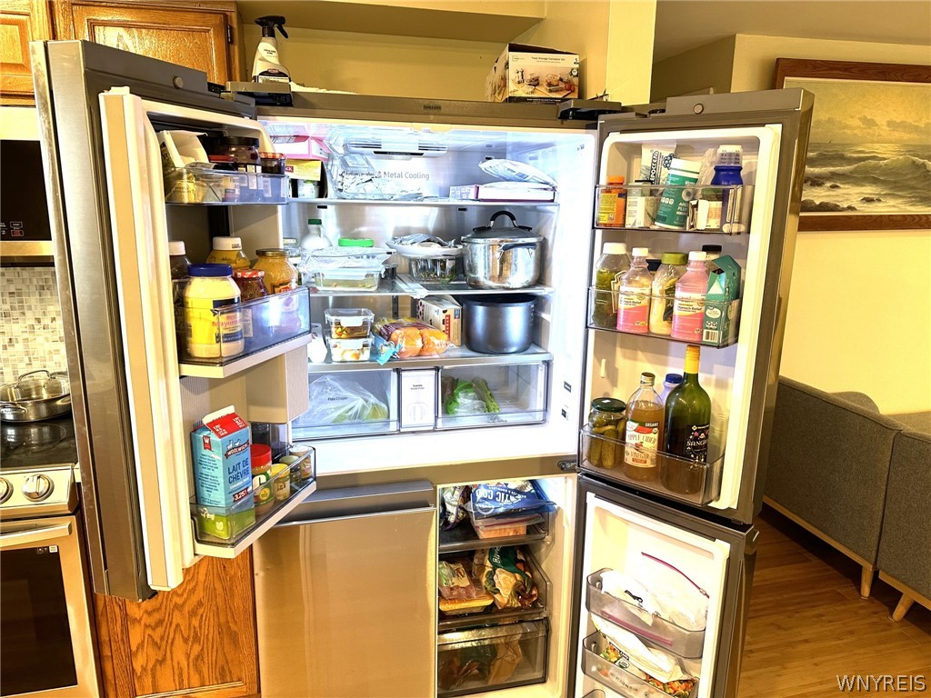 2185 Violet Circle Wheatfield, NY 14304 - Photo 9 of 25