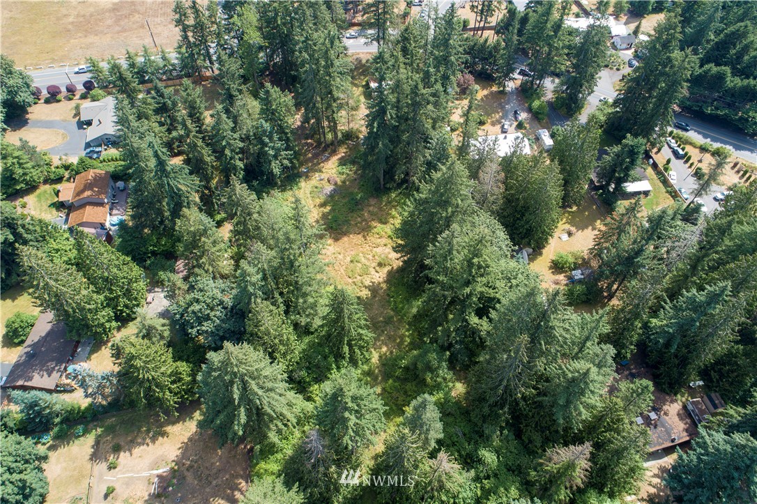 17908- Southeast Covington Sawyer Road Kent, WA 98042 - Photo 2 of 12 Gallery Image 2