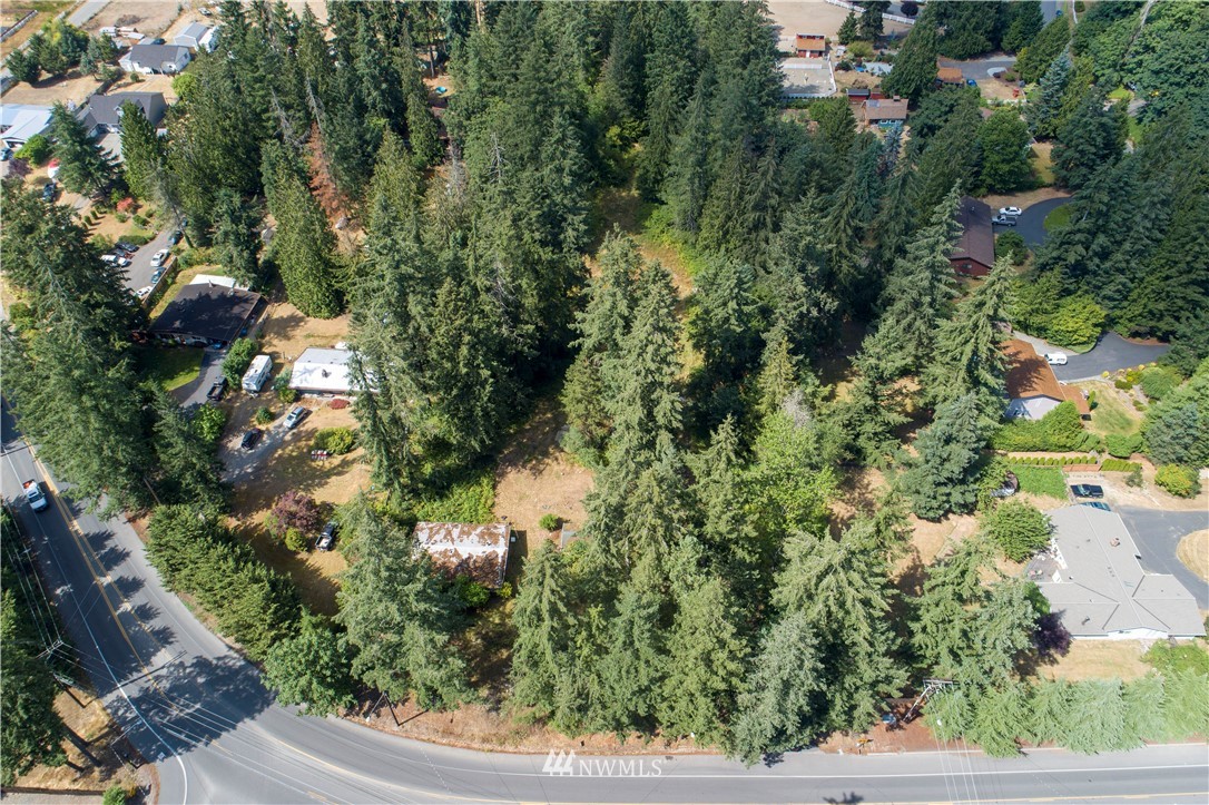 17908- Southeast Covington Sawyer Road Kent, WA 98042 - Photo 7 of 12 Gallery Image 7